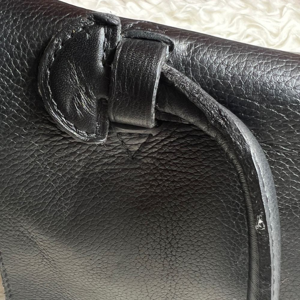 Auth Louis Vuitton LockMe Noir MM | Price Firm - Picture 7 of 16